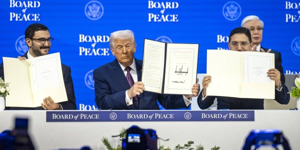 Sondaż: Polska w Radzie Pokoju Donalda Trumpa? Co o tym sądzą Polacy?