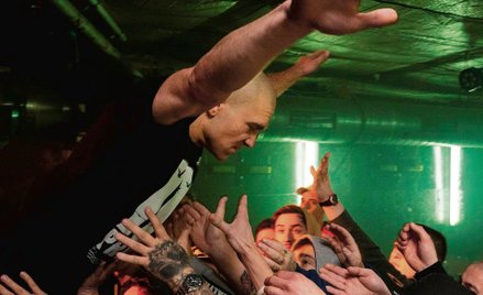 Świetnie zagrany portret ekstremalny