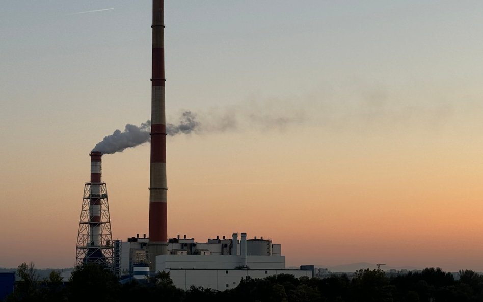 Rząd składa deklaracje ciepłownictwu