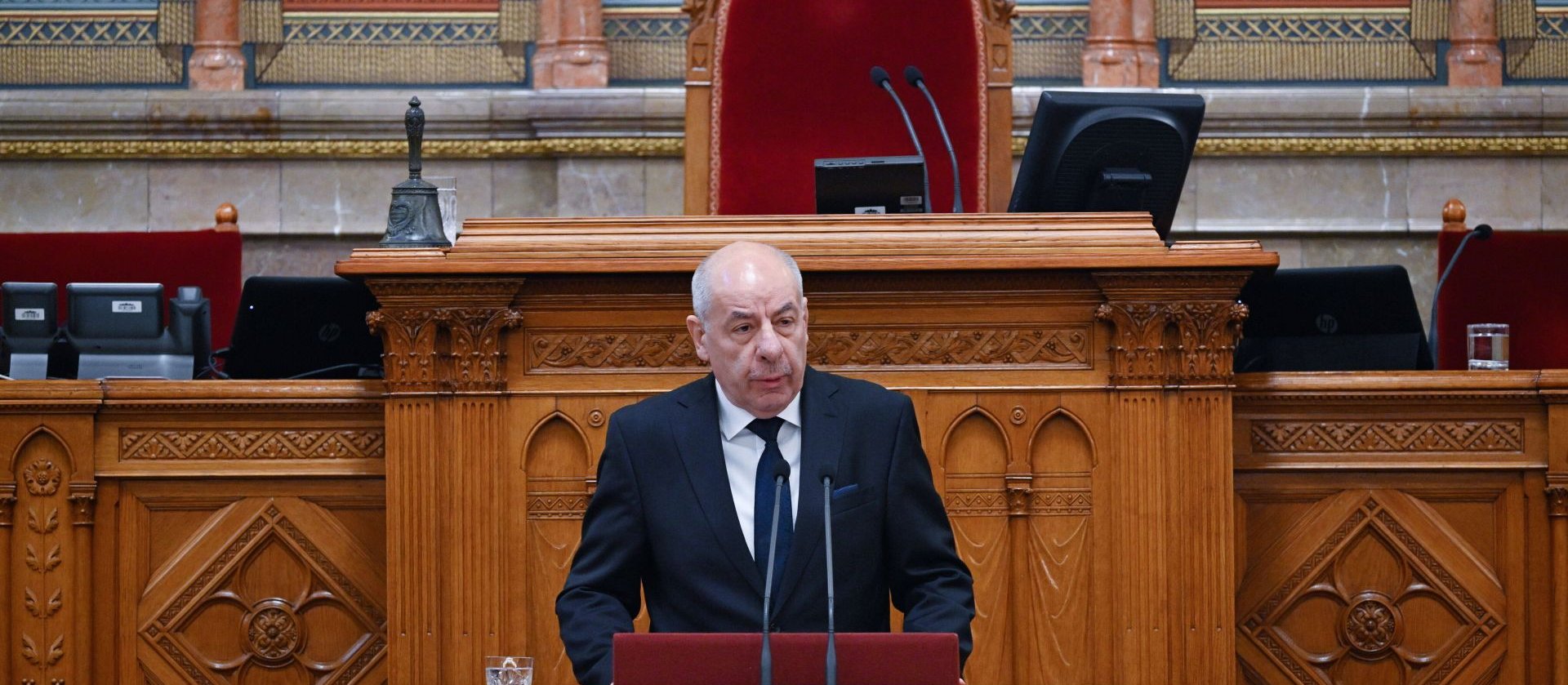 Węgry. Péter Magyar osiągnął cel. Prezydent Tamas Sulyok odchodzi z urzędu