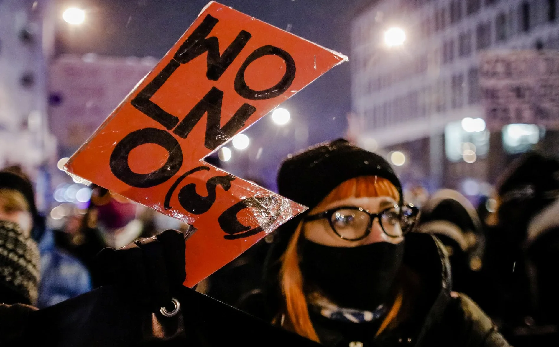 Wjechał w protestujące kobiety. Funkcjonariusz ABW stanie przed sądem
