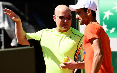 Amerykań- ska gwiaz- da tenisa Andre Agassi będzie odpowiedzialny za treningi Novaka Djokovicia podc