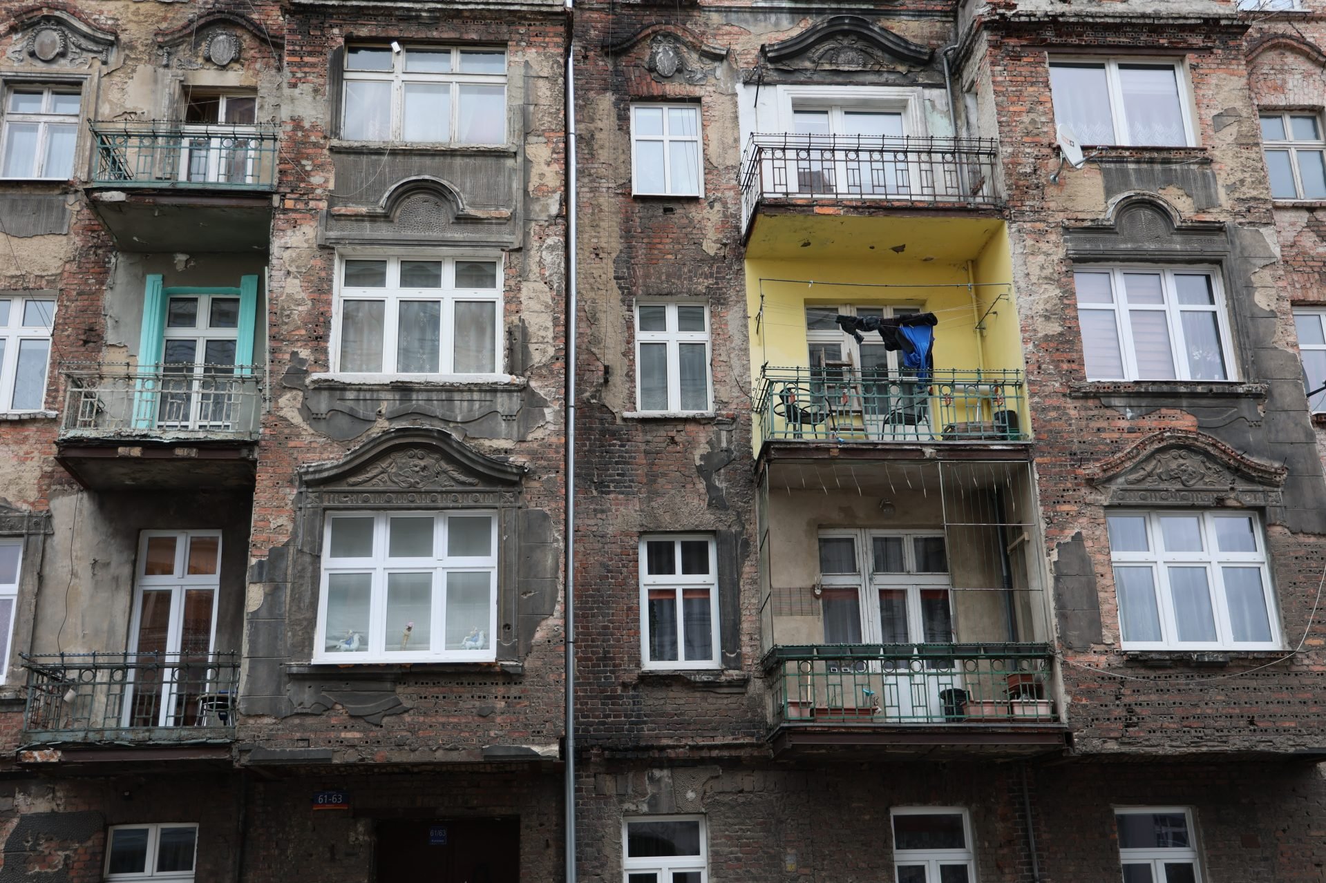 Dłużnicy komunalni. Różne sposoby samorządów na odzyskanie pieniędzy