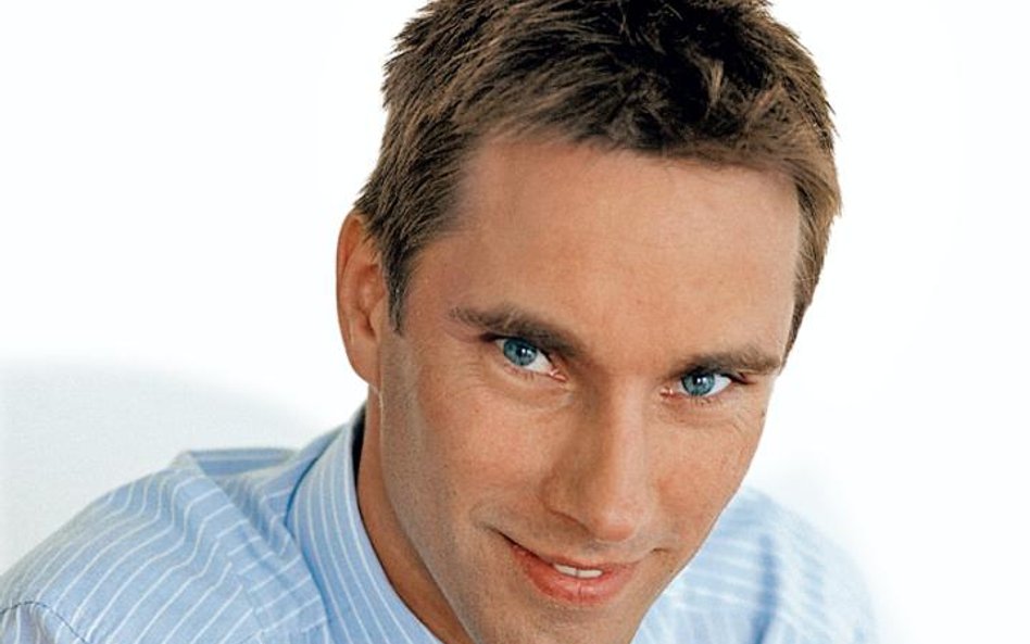 Krzysztof Stępień, GŁÓWNY ANALITYK, DYREKTOR INWESTYCYJNY, OPERA TFI