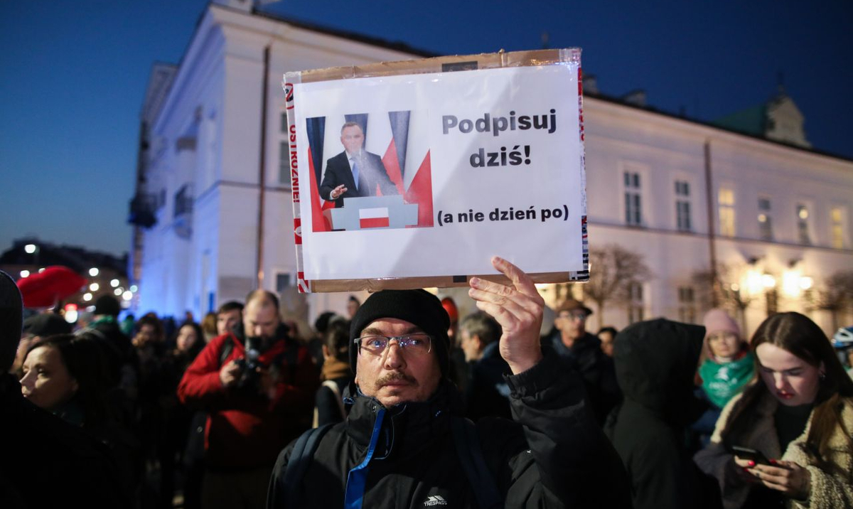 Sondaż Polacy Chcą Legalizacji Aborcji I Referendum Frekwencja Jak W Październiku Rppl 9860