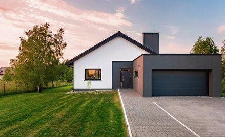 Popyt na działki budowlane nie maleje, podaż się kurczy