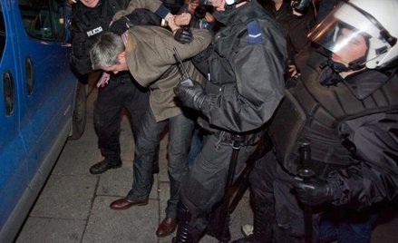 Robert Biedroń został zatrzymany podczas blokady Marszu Niepodległości 11 listopada 2010 r.