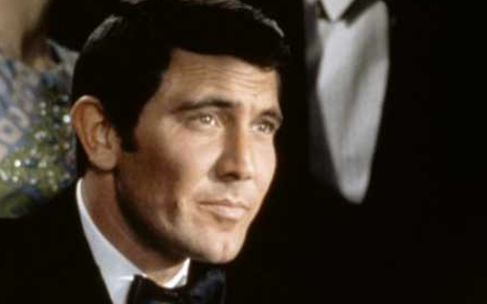 Australijski aktor i model, znany głównie z roli Jamesa Bonda w filmie „W tajnej służbie Jej Królews