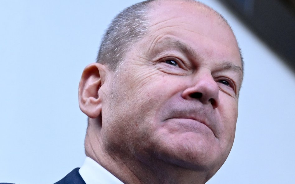 Olaf Scholz nie jest na razie gotowy na samodzielną rolę Niemiec w wojnie