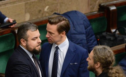 Krzysztof Bosak: Przekazywanie broni Ukrainie jest niejednoznaczne