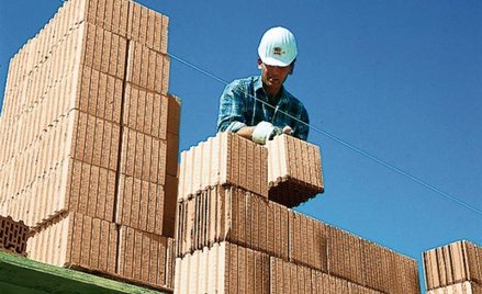 Komfort akustyczny domu w dużym stopniu zależy od jakości zastosowanych materiałów budowlanych