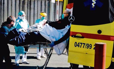 Bruksela przed jednym z ważniejszych szpitali, Erasme, przyjmujących chorych na koronawirusa