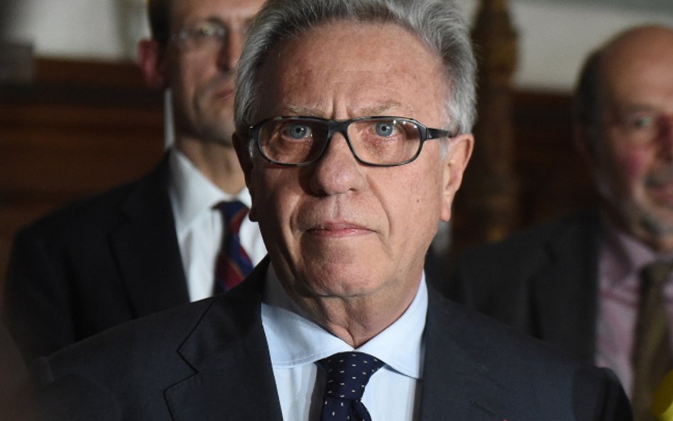 Przewodniczący komisji Gianni Buquicchio