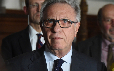 Przewodniczący komisji Gianni Buquicchio