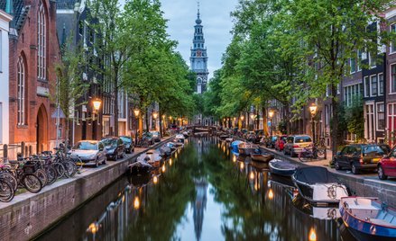 Amsterdam wygania samochody. Likwiduje parkingi, zamyka ulice