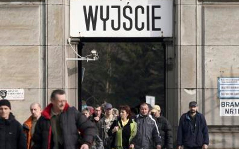 Zagraniczny oddział też może zwolnić pracowników