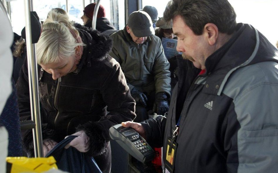 Kontrola biletów w autobusie