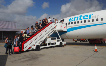 Jest rozporządzenie – czartery biur podróży mogą latać do Hiszpanii