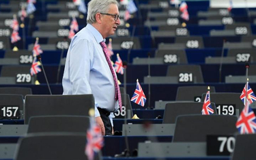 Bruksela nadal nie wie kiedy przyjadą negocjatorzy z Wielkiej Brytanii. Na zdjęciu: szef Komisji Eur