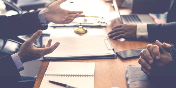 Ekspert: Proponowane zmiany w zamówieniach publicznych nie naprawią systemu