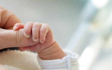 Hiszpania: Jedenastolatka urodziła zdrowe dziecko