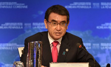 Japonia ostrzega przed "wdziękiem" Korei Północnej