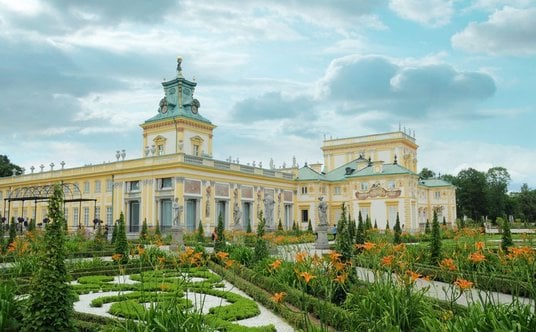Wilanów: rezydencje kro´lewskie w stolicy słyną z wyjątkowych ogrodów.