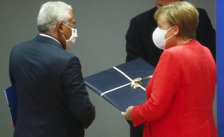 Bruksela: Przywódcy negocjują wielkość funduszu odbudowy