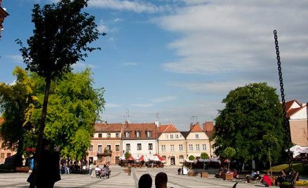 Zakaz ruchu na rynku w Sandomierzu wzbudził protesty