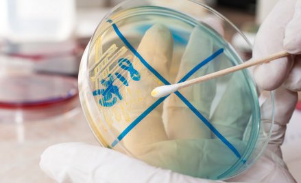 Antybiogram. Czy dzięki polskim naukowcom ta tradycyjna metoda szukania odpowiedniego antybiotyku pr