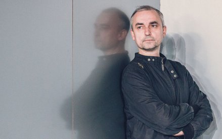 Jacek Jabrzyk polski reżyser mieszkający na stałe w Berlinie wyreżyserował wcześniej w Białymstoku „