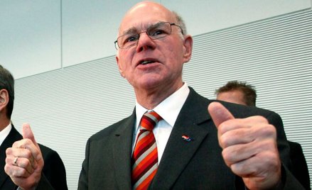 – To błędna droga dla Polski – ostrzega Norbert Lammert.