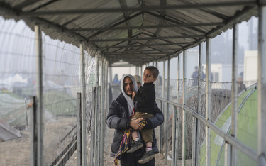 Polska wydłuża czas sprawdzania uchodźców
