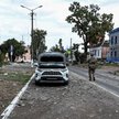 Ukraiński żołnierz podczas patrolu w rosyjskim mieście Sudża w obwodzie kurskim, fotografia z 16 sie