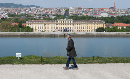 Umorzone śledztwo o myśliwcach dla Austrii