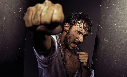 Zachowek dla agresywnego alkoholika a zasady współżycia społecznego