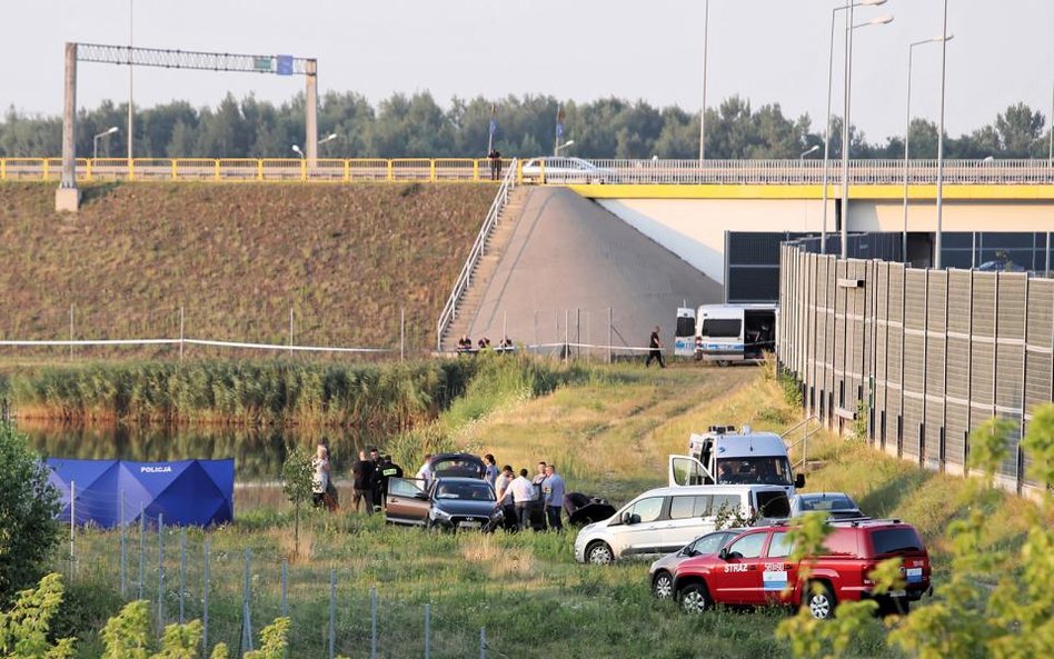 Po dziesięciu dniach poszukiwań policja odnalazła ciało Dawida. Dziecko miało dwie rany kłute