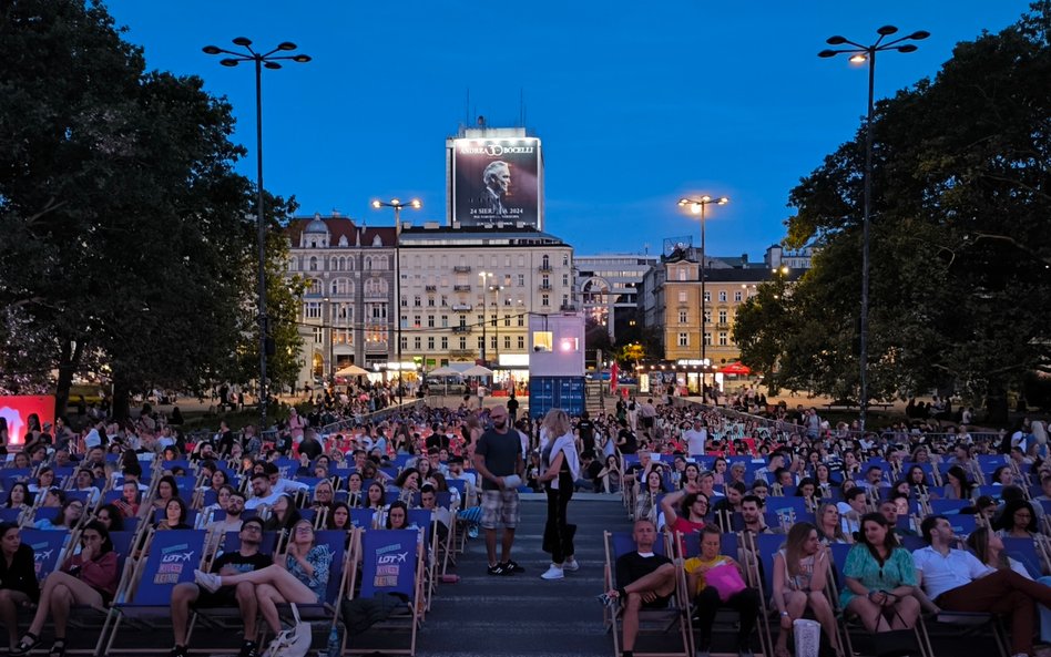 Największe kino plenerowe organizowane przez Kinotekę  - podsumowanie