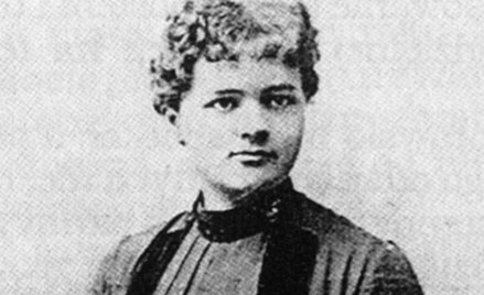 W Szczukach wyprzystojniała, była świeża i pełna wdzięku.