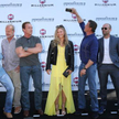 Gwiazdy pozują, od lewej: Kellan Lutz, Glen Powell, Antonio Banderas, Kelsey Grammer, Arnold Schwarz