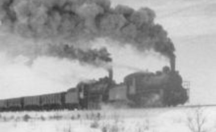 Transport więźniów na wschód – zdjęcie z wystawy IPN „Deportacje Górnoślązaków do ZSRR w 1945 roku”.