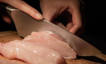 GIS: ogniska ptasiej grypy niegroźne dla ludzi, ale...