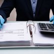 Pandemia COVID-19 sprzyja zatorom płatniczym.