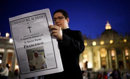 L'Osservatore Romano z informacją o śmierci papieża Franciszka na pierwszej stronie