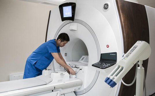 Hel jest niezbędny do funkcjonowania rezonansu magnetycznego