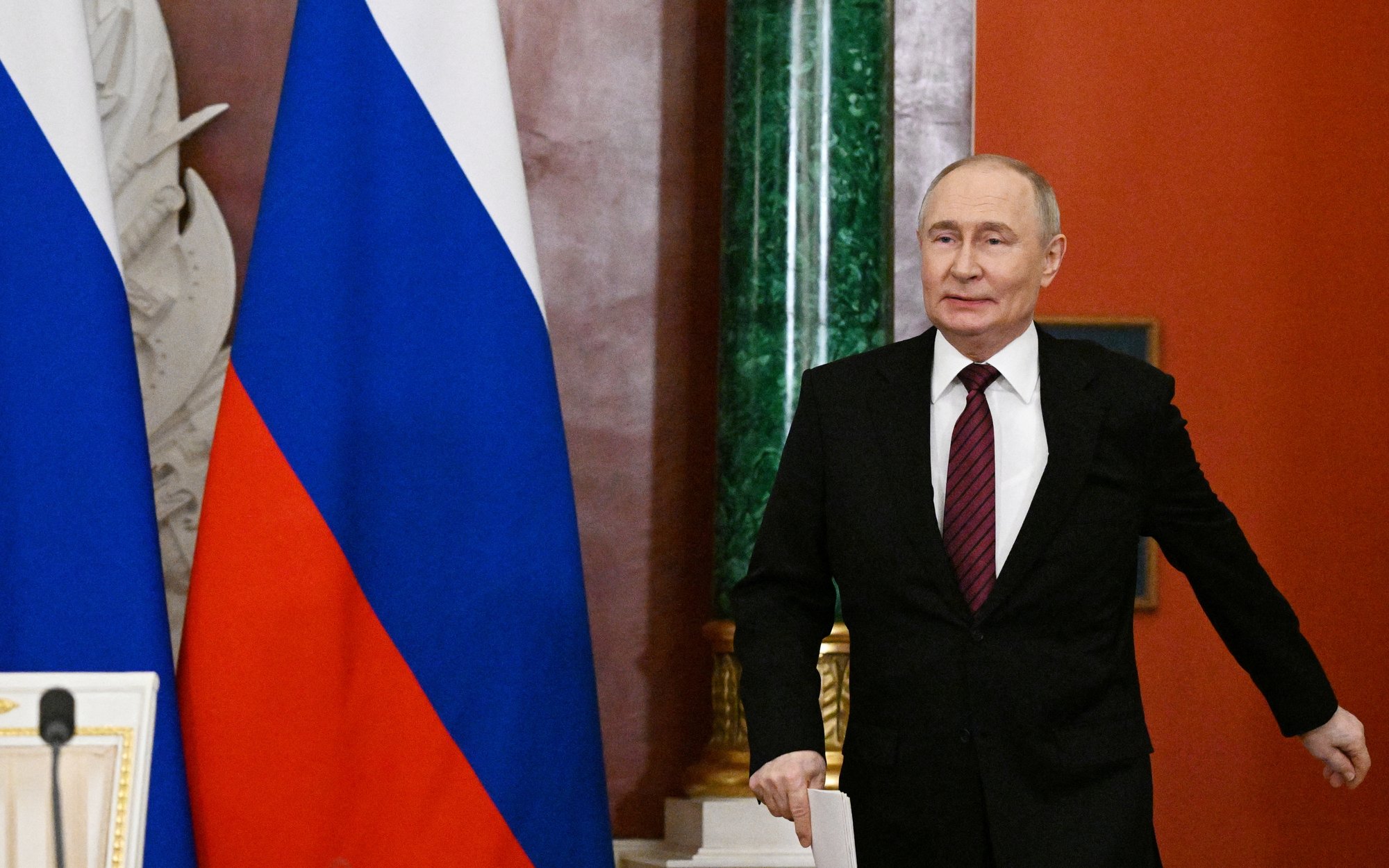 Reactions to Putin&#39;s late-night statement: Trump full of optimism, Macron reserved