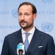 Haakon VIII objął norweski tron po śmierci swojego ojca, króla Haralda V