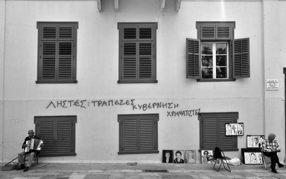 Grecy oficjalnie chcą pomocy