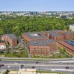 Akademiki przy Wita to część wielofunkcyjnego projektu Echo Investment. Za jedynkę trzeba zapłacić 2