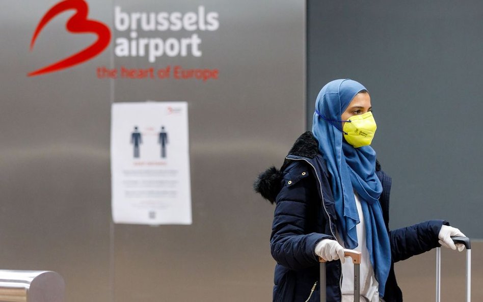 Pandemia: Belgijski rząd pomoże kontrolerom lotów